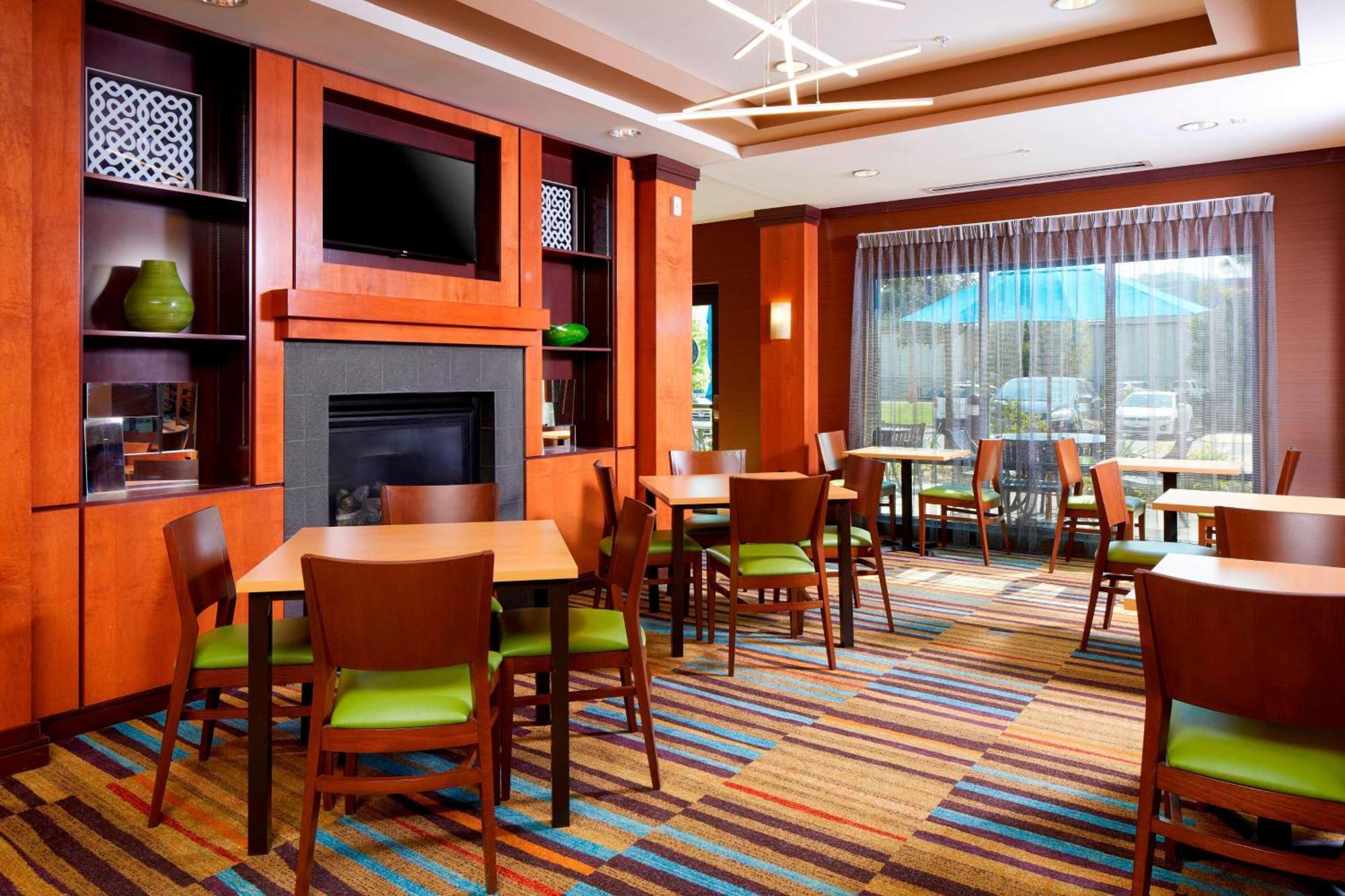 Fairfield Inn & Suites By Marriott Cumberland Eksteriør billede