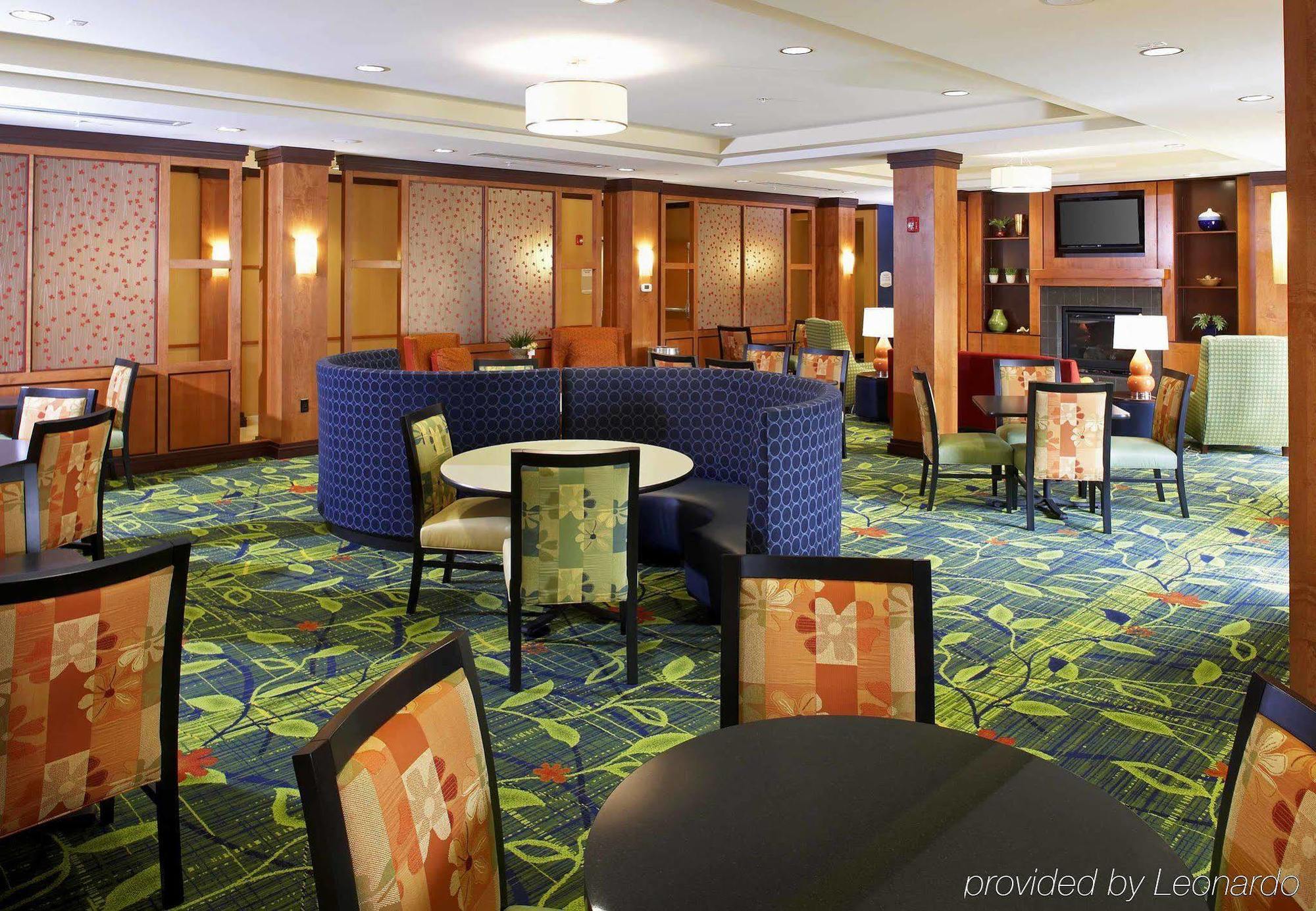 Fairfield Inn & Suites By Marriott Cumberland Interiør billede